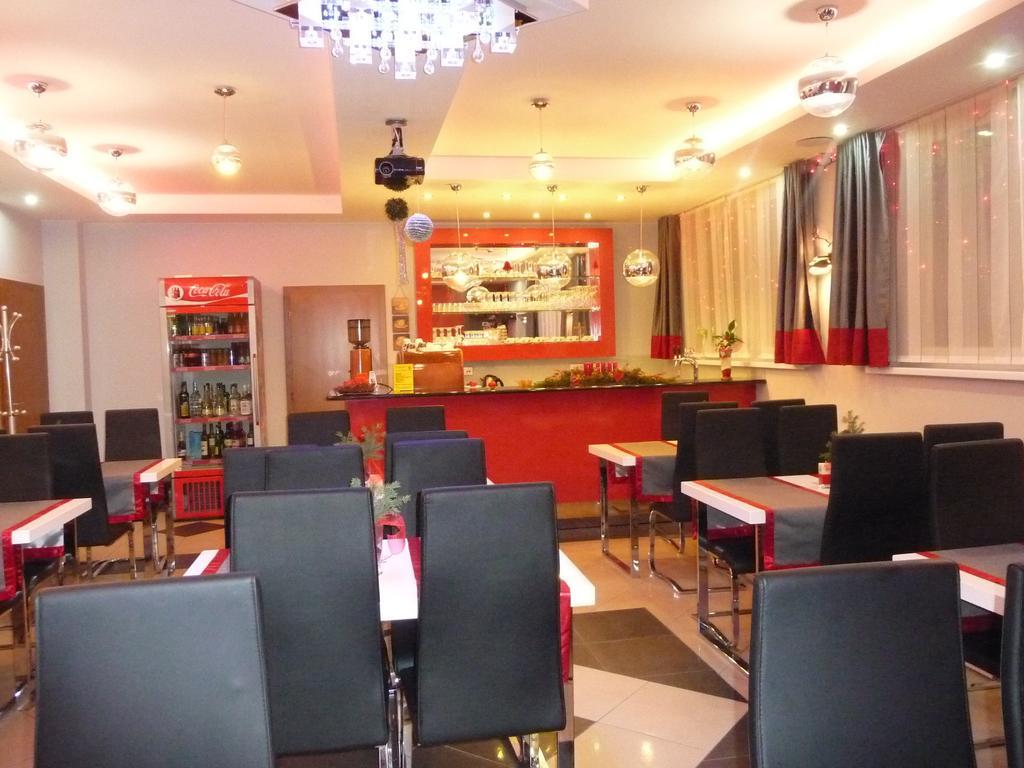 Guest House Penzion Fortuna Тврдошин Экстерьер фото