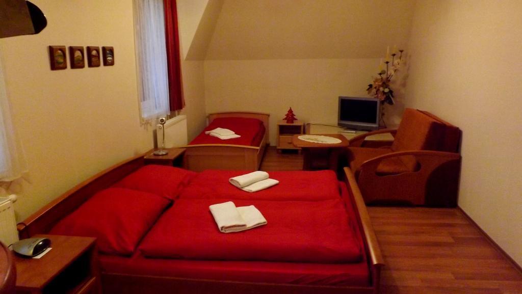 Guest House Penzion Fortuna Тврдошин Номер фото